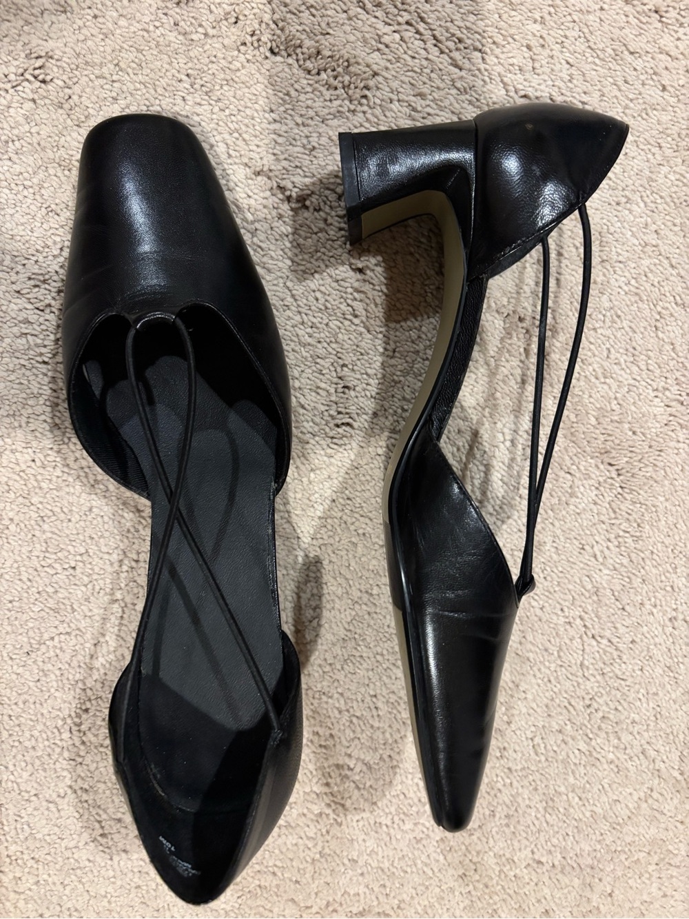 Easy Spirit 10M Black Pointed Toe Low Block Heel Pumps Strappy Work to Party!